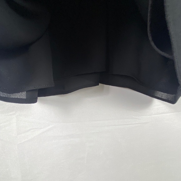 Socialite Women's Sz Medium Camisole Top Black Sculpted V-Neck Adjustable  Strap - Picture 7 of 9